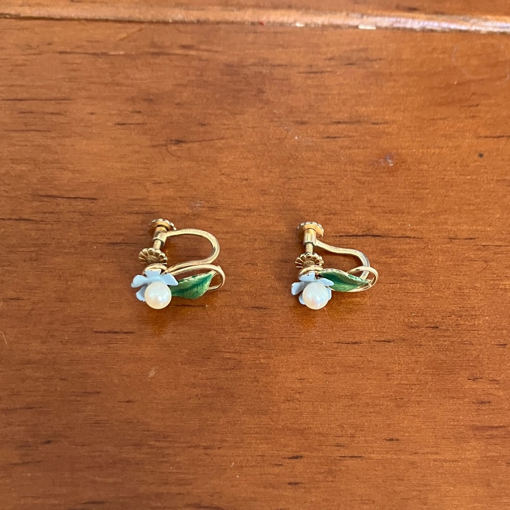 Vintage Krementz Costume Jewelry Screwback Earrings